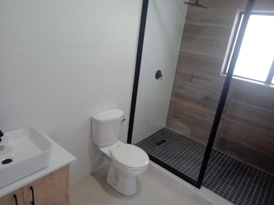 3 Bedroom Property for Sale in Wavecrest Eastern Cape